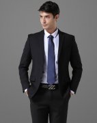 純色西裝和條紋西裝哪一個更實用