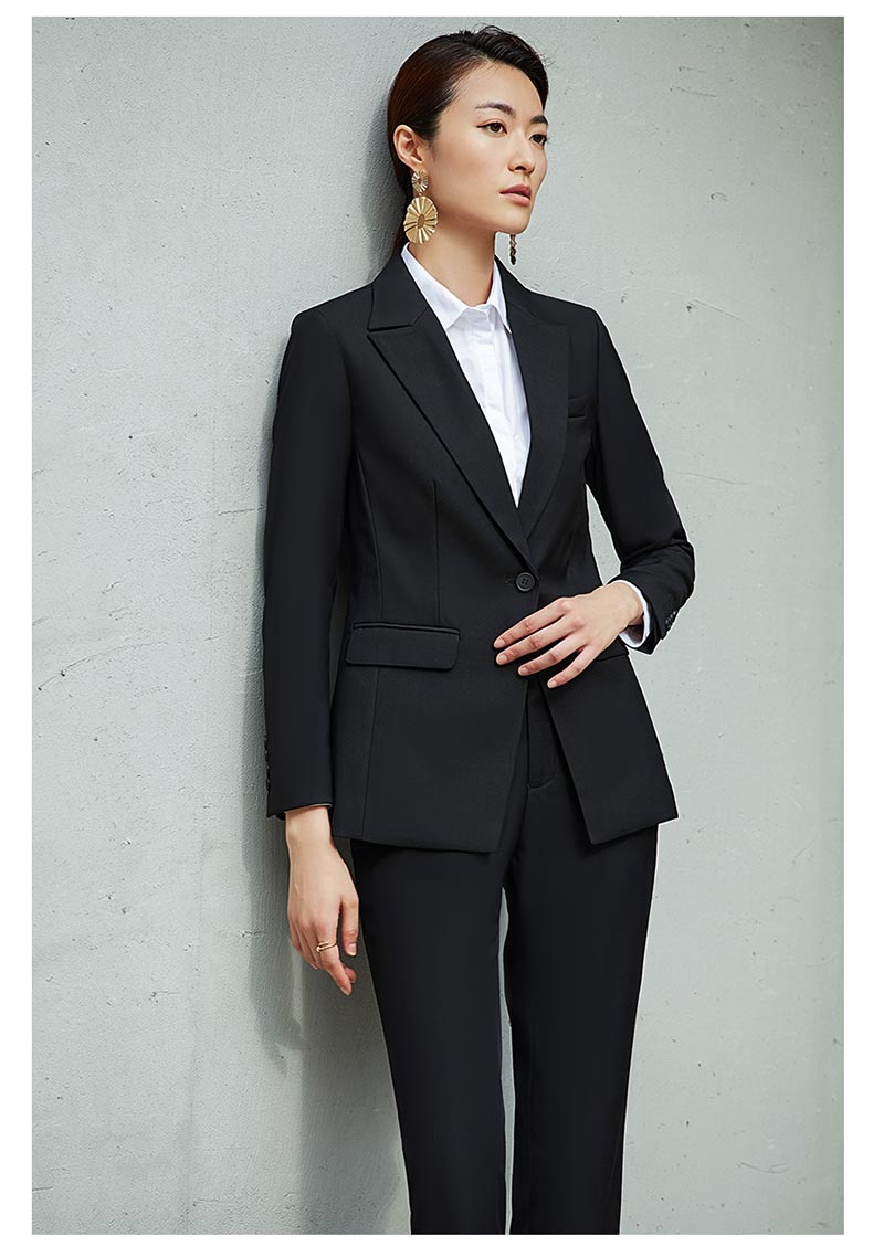 女士黑色一?？畚鞣ㄗ隹钍綀D展示