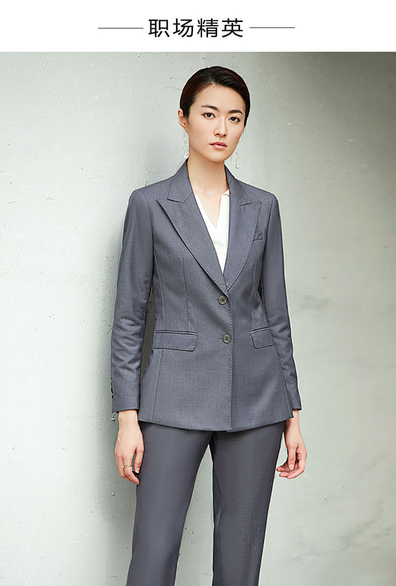 女士灰色兩粒扣西服定制款展示