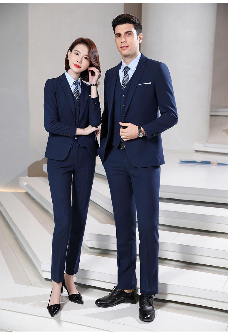 企業定做團體西服模特展示圖片2
