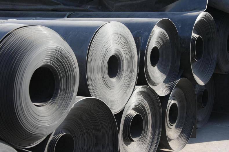 冬季土工膜作業注意事項