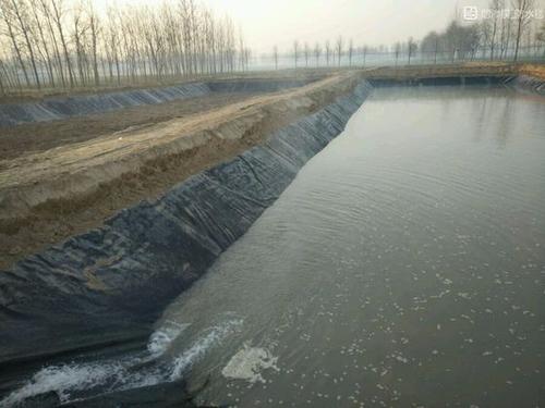 土工膜的施工原則：力求接縫數(shù)量最少