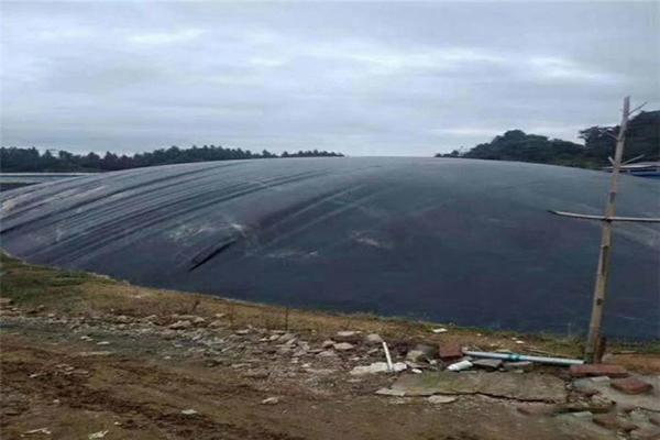 養(yǎng)殖發(fā)酵塘為什么鋪設(shè)土工膜呢？