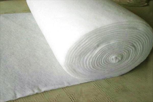 復合土工膜生產制造注意事項