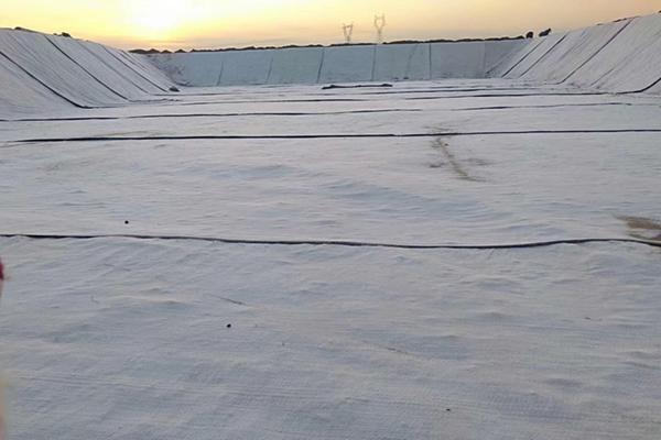 土工膜錨固方法大揭秘  第2張