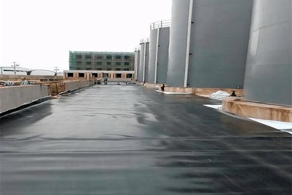 儲(chǔ)油罐防滲，選擇土工膜厚度有講究嗎？  第2張