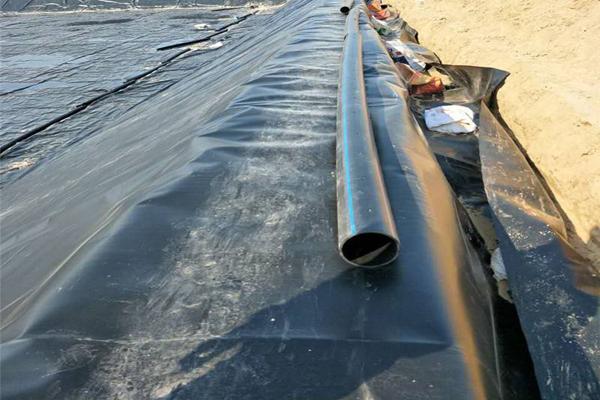 抗老化土工膜與普通土工膜：你知道它們有哪些區(qū)別嗎？