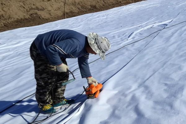 復合土工膜對施工環境的要求以及在冬季施工的注意事項有哪些呢？  第3張
