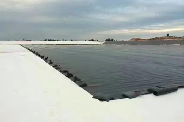 土工膜最厚可以生產(chǎn)幾毫米的呢