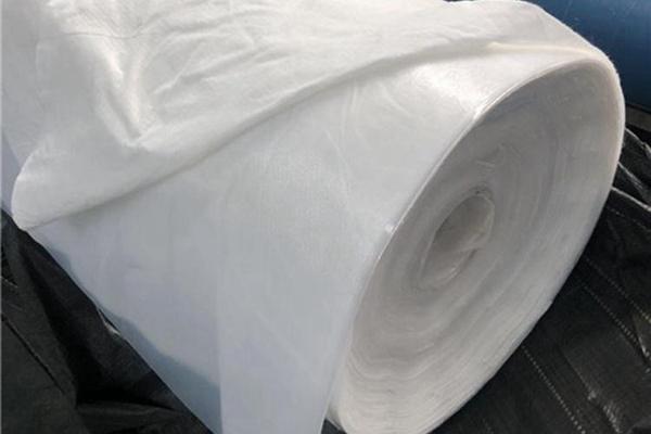 復(fù)合土工膜是怎么做出來的  第2張