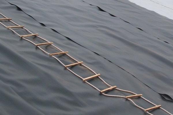 防滲土工膜如何排水